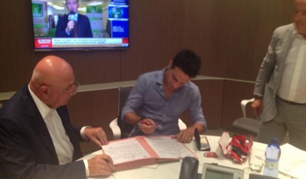Bonaventura plakao kada je potpisao za Milan