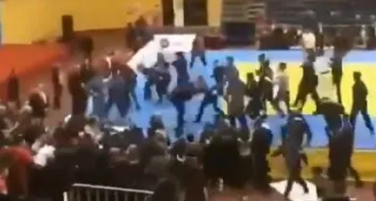 Pogledajte masovni obračun na turniru u Dagestanu: U sekundi je nastao pravi haos