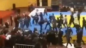Pogledajte masovni obračun na turniru u Dagestanu: U sekundi je nastao pravi haos