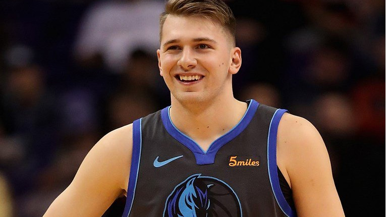 Duhovitost navijača na djelu: Luka Dončić postao vlasnik NBA velikana?