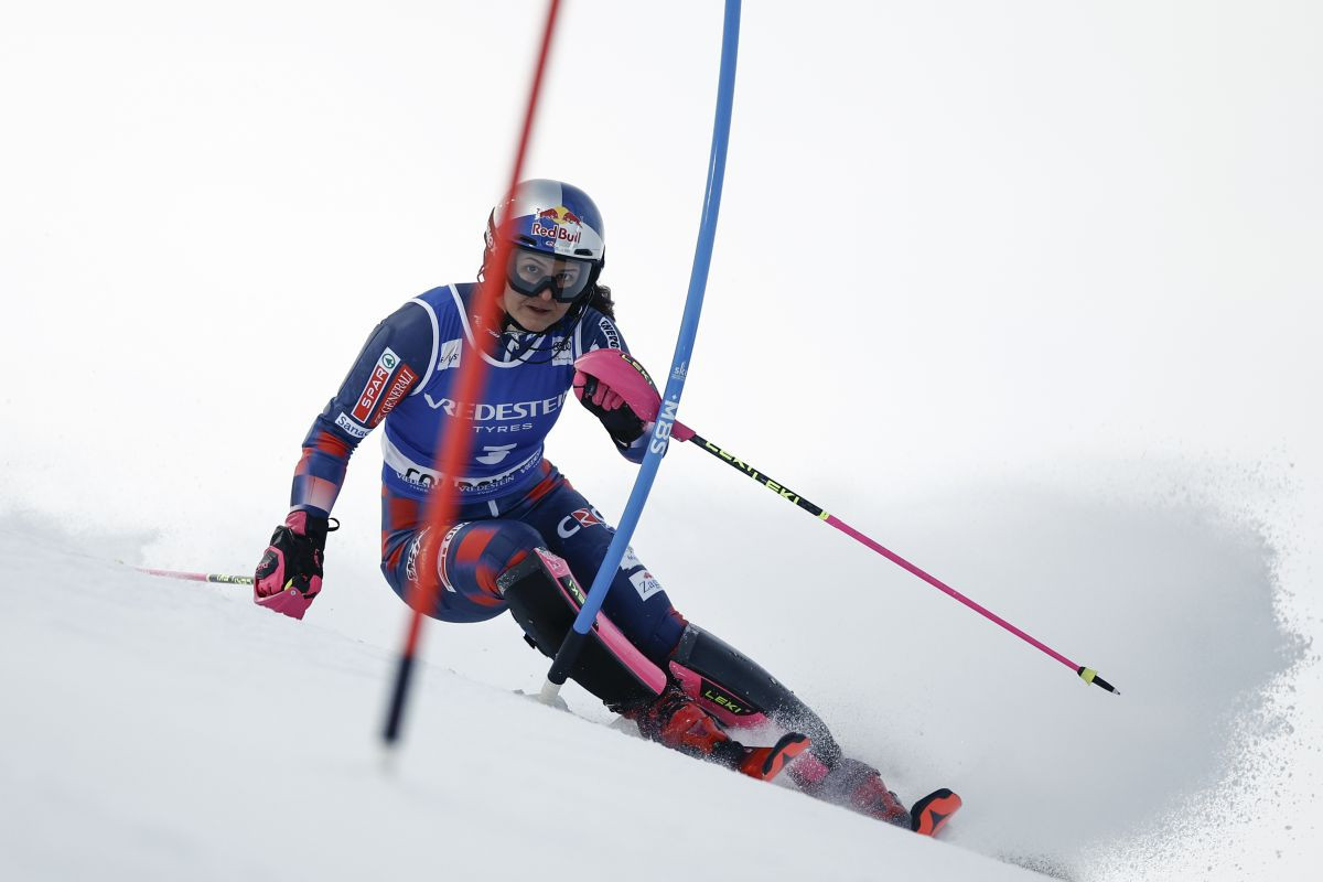 Doktorska vožnja Zrinke Ljutić: Uništila je konkurenciju u Courchevelu! Doktorska vožnja Zrinke Ljutić: Uništila je konkurenciju u Courchevelu!