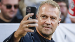 Hansi Flick uzeo telefon i okrenuo otpisanog: "Ne ideš nigdje, ostaješ u Barceloni"