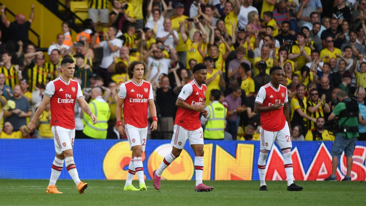 Arsenal prokockao dva gola prednosti, katastrofalna greška Sokratisa presudila meč