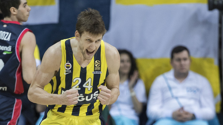 Fenerbahče na korak do Final Foura