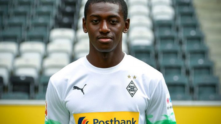 Nogometaš Borussije četiri godine nakon što je potpisao za klub debitovao u Bundesligi