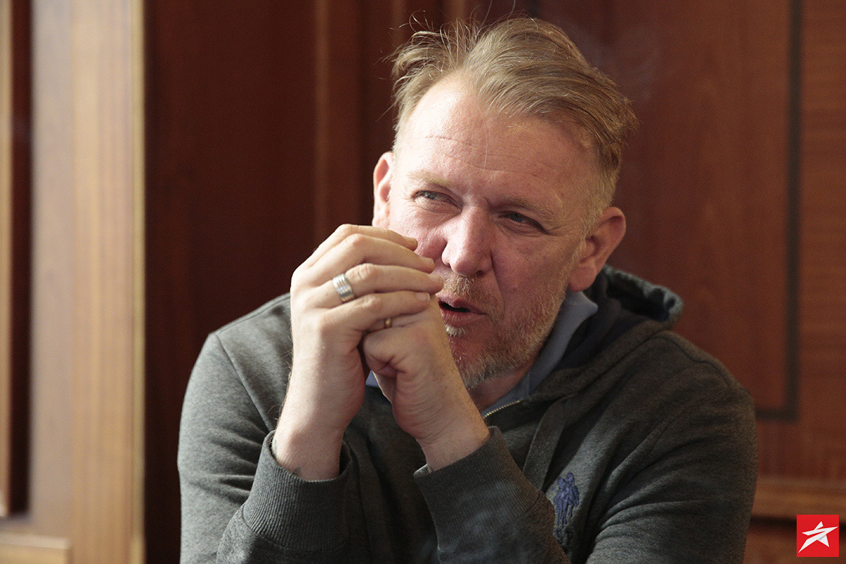"Prosinečki je nikad bolje, smanjio je i cigarete" "Prosinečki je nikad bolje, smanjio je i cigarete"