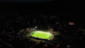 Još jedan premijerligaški stadion dobio reflektore, niko nije ravnodušan na fotku iz zraka