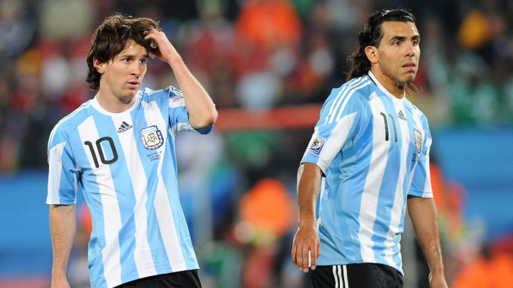 Tevez: Messi je u fudbalu učio samo jednu stvar i nije morao sate provoditi u teretani