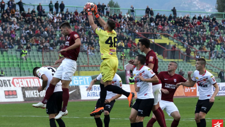 Poznato lice s premijerligaških terena traži novi klub