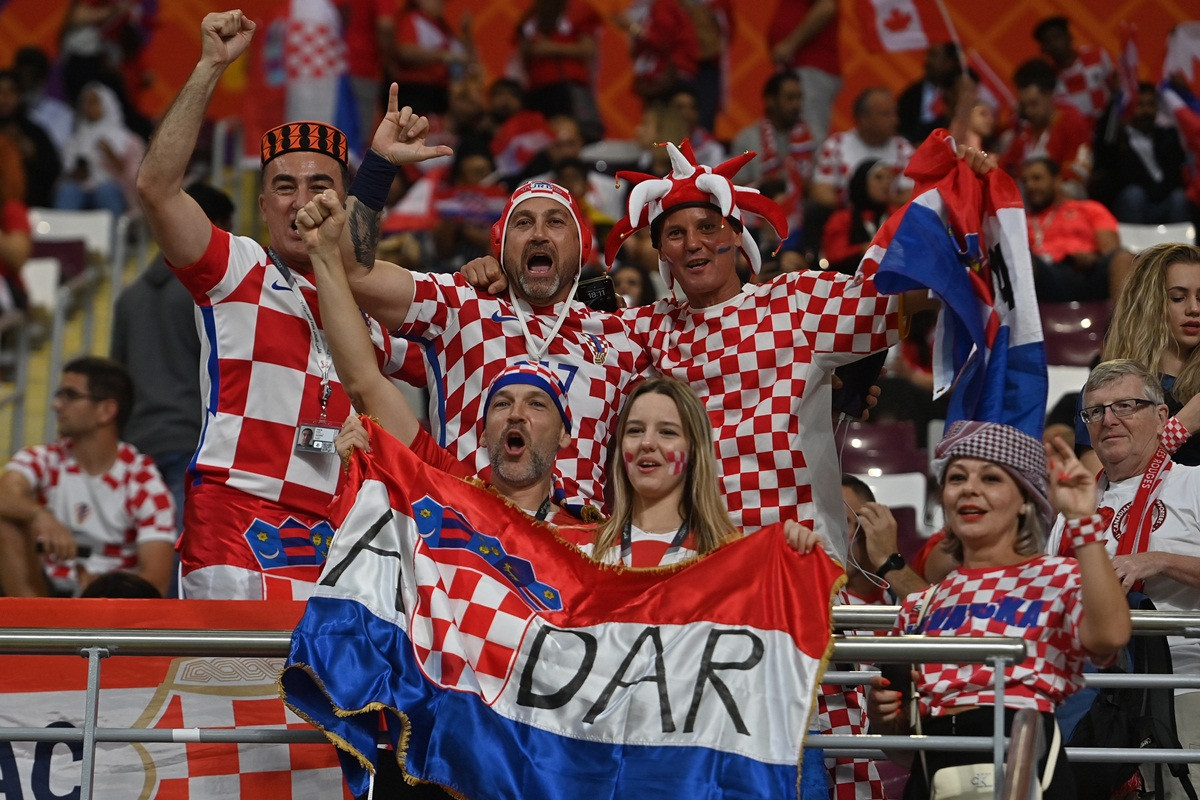 FIFA pokrenula postupak: Hrvatski navijači uradili su ono što nisu smjeli FIFA pokrenula postupak: Hrvatski navijači uradili su ono što nisu smjeli