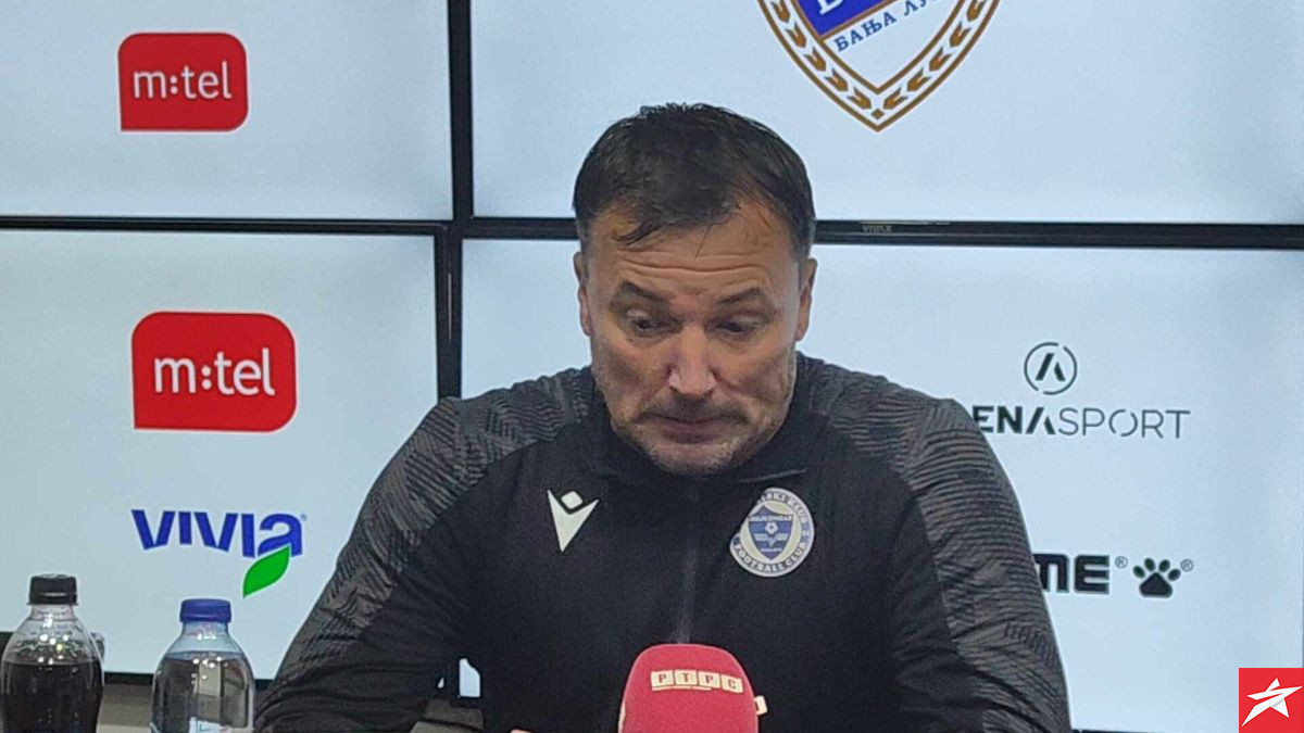 Ćorić dosta otvoreniji na press konferenciji, poslao i poruku Manijacima
