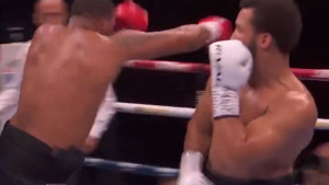 'Novi Tyson' večeras je uvjerio svijet kakva je nokaut mašina: Booom i gotovo!