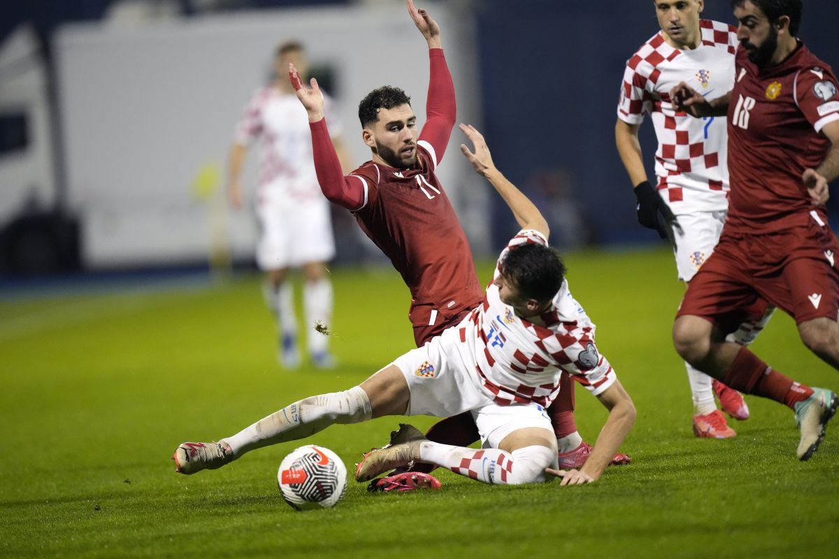 Rivalima je pao mrak na oči, Crvena zvezda je sve moćnija, milioni sijevaju na sve strane Rivalima je pao mrak na oči, Crvena zvezda je sve moćnija, milioni sijevaju na sve strane