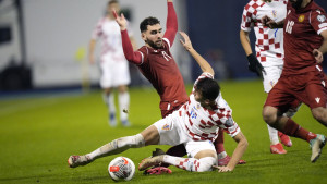 Rivalima je pao mrak na oči, Crvena zvezda je sve moćnija, milioni sijevaju na sve strane
