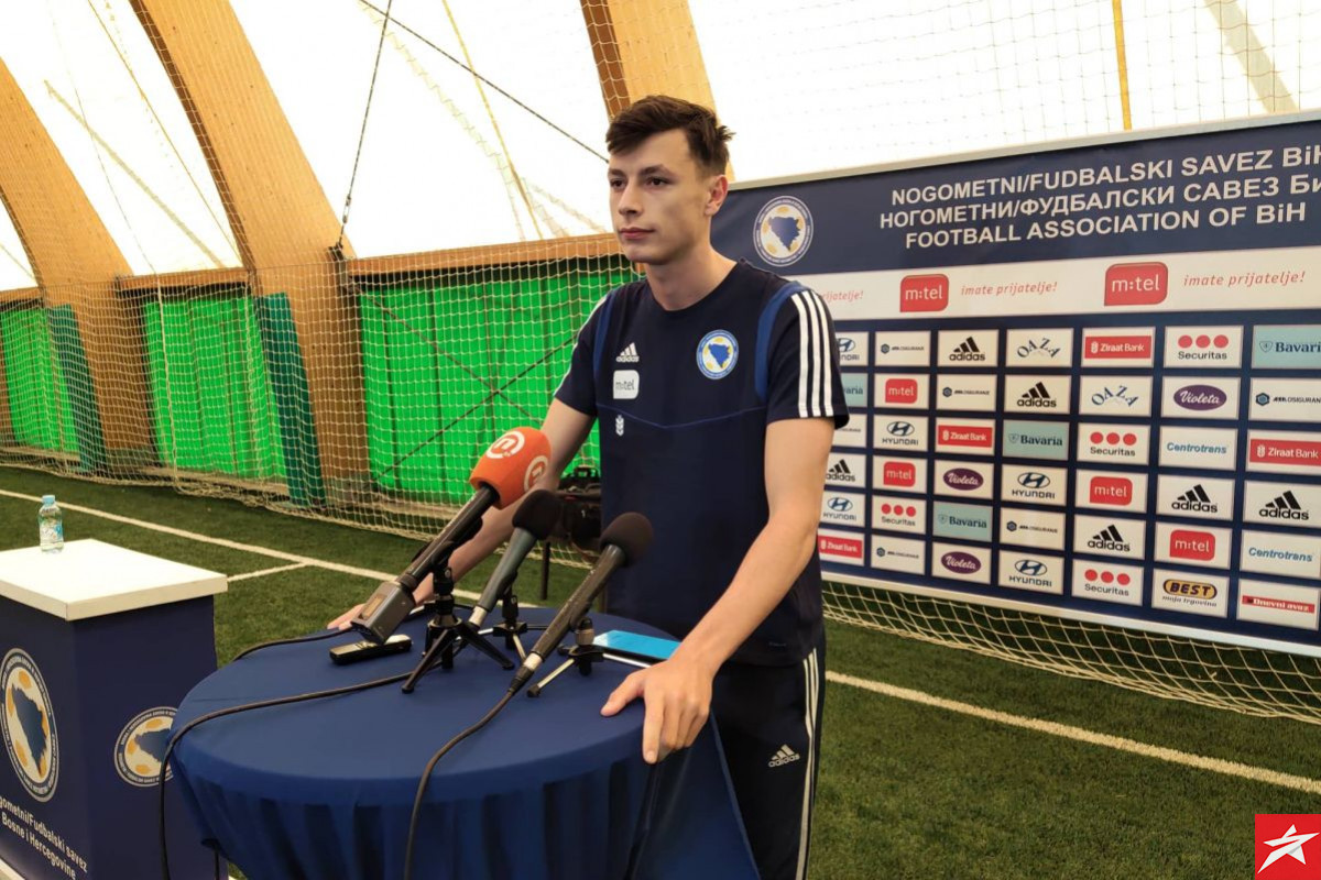 Ahmedhodžić najavio 'novu energiju' u reprezentaciji: "Donijeli smo nešto novo" Ahmedhodžić najavio 'novu energiju' u reprezentaciji: "Donijeli smo nešto novo"