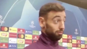 Nevjerovatna reakcija Fernandesa na press konferenciji Uniteda: "Sad mi to govoriš?"