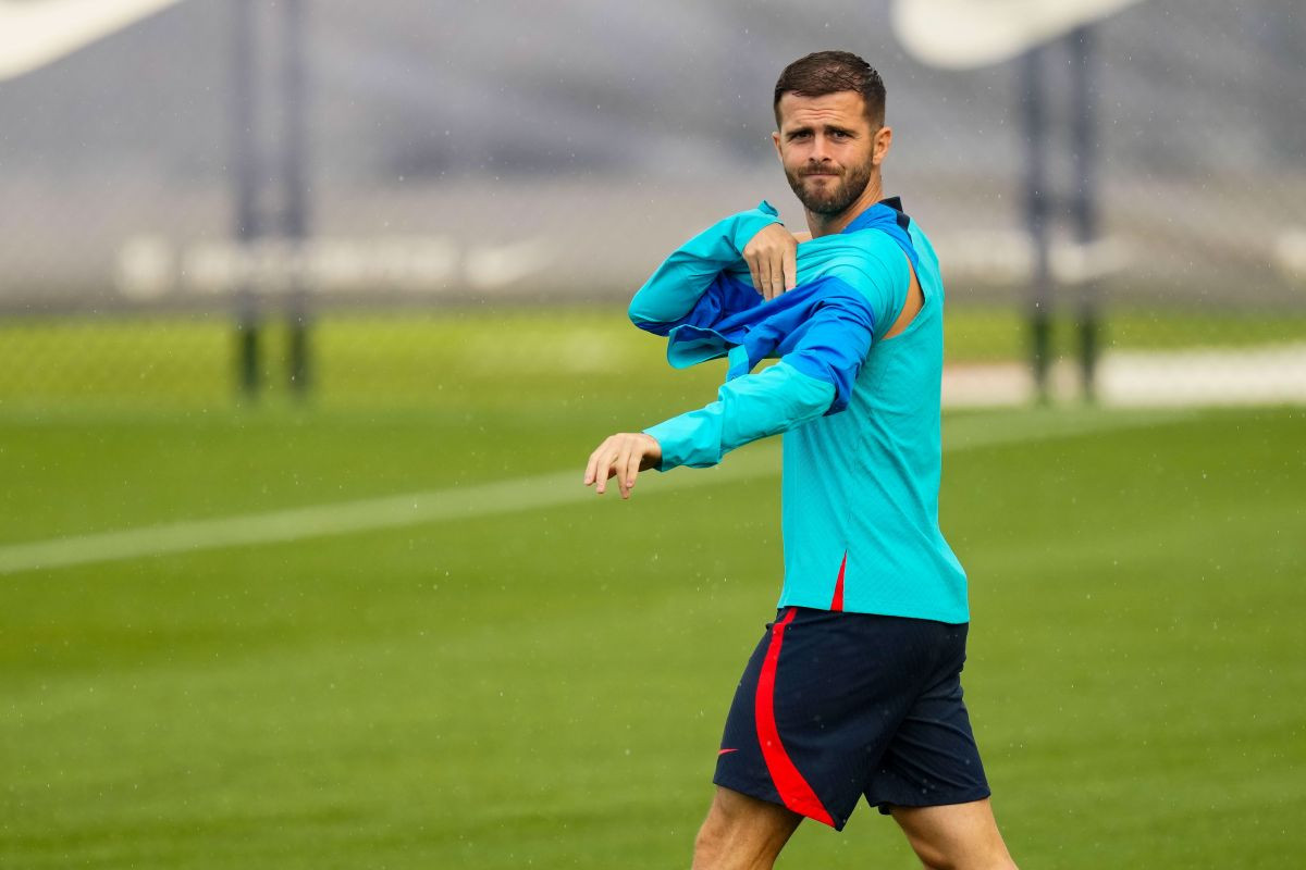 Miralem Pjanić u završnoj fazi pregovora s velikanom, plata dva miliona eura