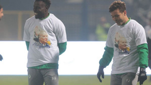 Igrači Konyaspora na Grbavicu istrčali u majicama s likom Alije Izetbegovića