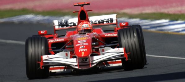Mercedes kasni za Ferrarijem