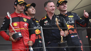 Carlos Sainz bi ipak mogao voziti za Red Bull Racing? Horner: "Sve opcije su otvorene!"