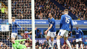 Everton pravi krupne korake i planove, ali van zelenog terena