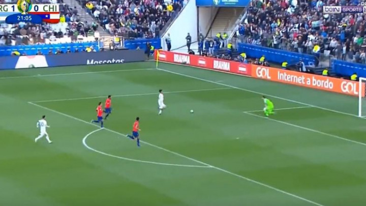 Argentina vodi sa 2:0 protiv Chilea, Dybala majstorski savladao Ariasa