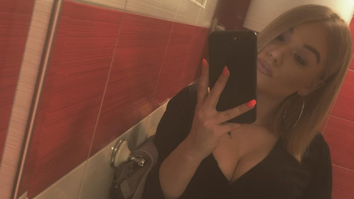 Mlada Osječanka ne posustaje, objavila i fotografiju kao dokaz da ju je udarao igrač Dinama Mlada Osječanka ne posustaje, objavila i fotografiju kao dokaz da ju je udarao igrač Dinama