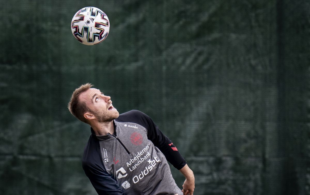 Christian Eriksen se oglasio po prvi put: "Pokušavam shvatiti zašto se ovo desilo" Christian Eriksen se oglasio po prvi put: "Pokušavam shvatiti zašto se ovo desilo"