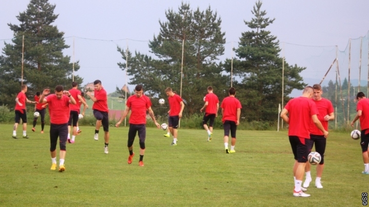 Marinoviću na raspolaganju 25 igrača, sutra protiv Osijeka