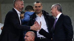 Fudbalski moćnik pobjegao iz Srbije, Vučić ga je pazio kao brata sad ga proganja: "Uzeo je..."