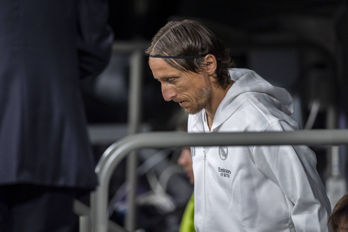 Modrić je jednom rečenicom saigračima odredio sudbinu Ancelottija u Realu: "Ne smijemo ga..." Modrić je jednom rečenicom saigračima odredio sudbinu Ancelottija u Realu: "Ne smijemo ga..."
