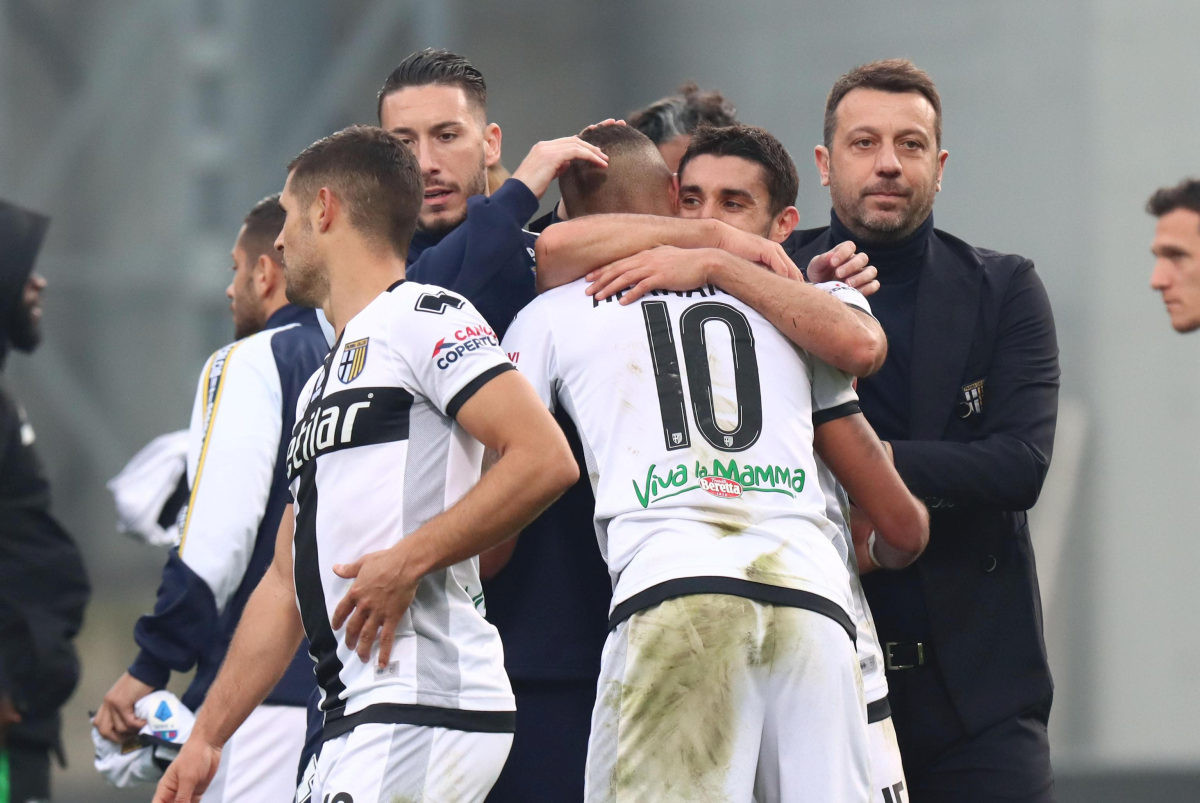 Parma dvojicu pozitivnih vratila u karantin, ostatak će nastaviti s treninzima