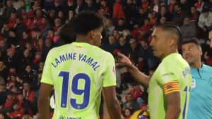 Takvog kapitena Barcelona odavno nije imala: Kamera snimila šta je Raphinha rekao Yamalu