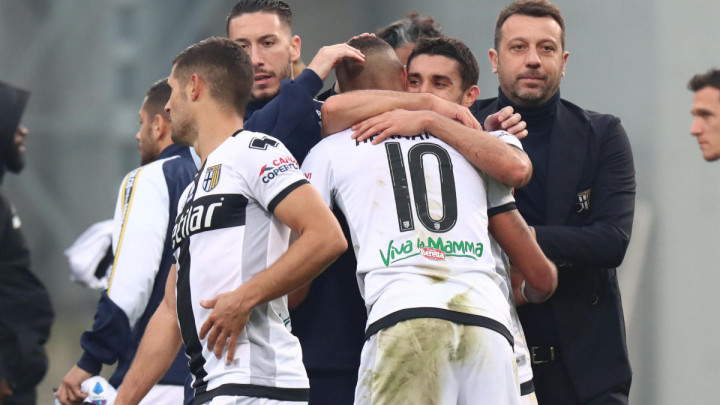 Parma dvojicu pozitivnih vratila u karantin, ostatak će nastaviti s treninzima