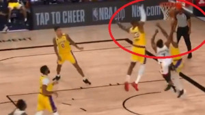Ne, LeBron ne zakucava, već blokira!