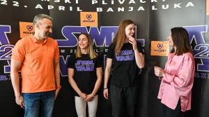 Svi na bazen: Mozzart sponzor Međunarodnog plivačkog mitinga „22. april“
