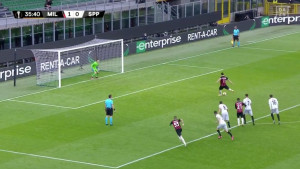 Ibrahimović promašio penal: Niti mu je golman odbranio, niti je lopta otišla pored gola