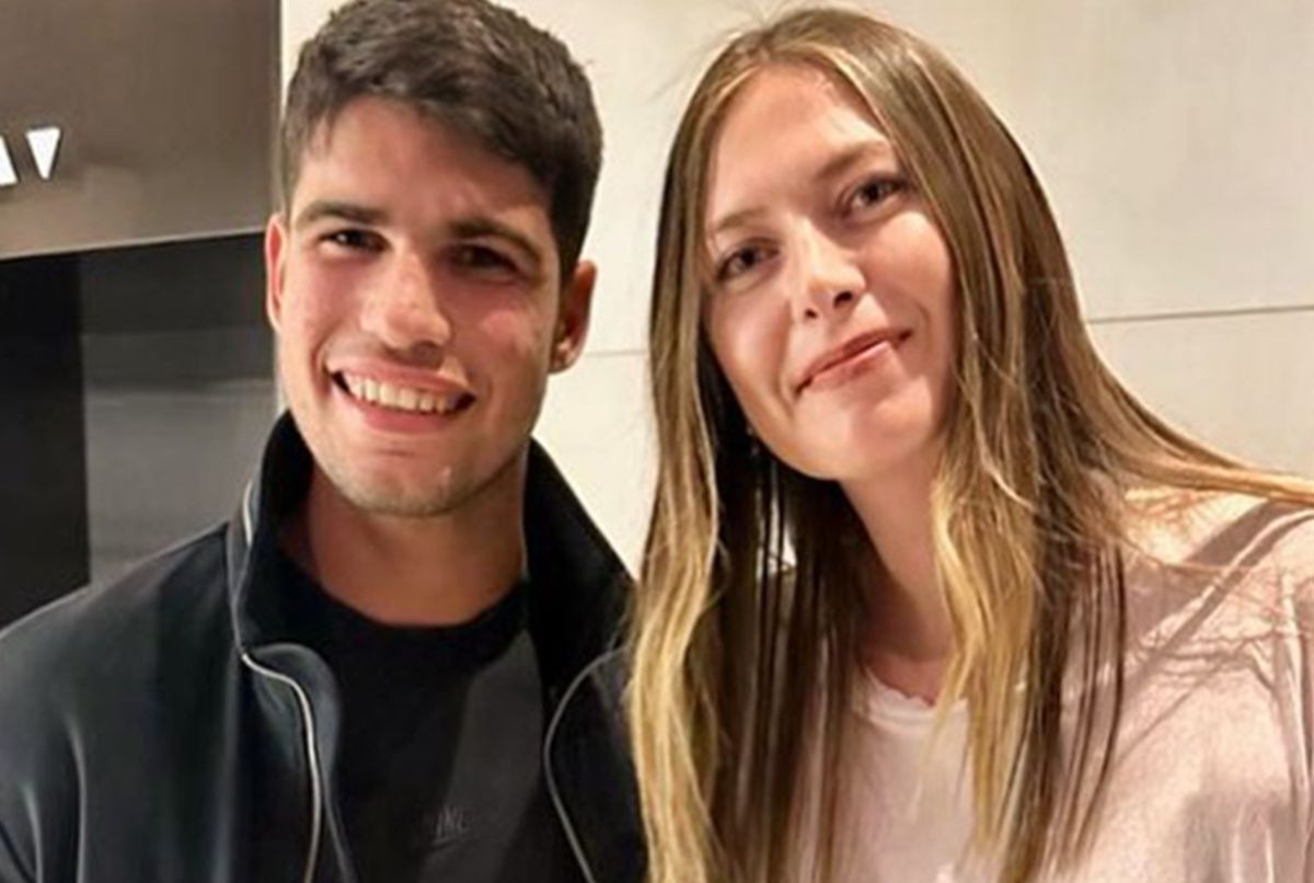 Carlos Alcaraz je ugledao djevojku u liftu i sav se jadan pogubio: "Razumijete li šta govorim?" Carlos Alcaraz je ugledao djevojku u liftu i sav se jadan pogubio: "Razumijete li šta govorim?"