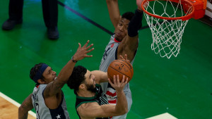  Impresivan trijumf Lakersa, dramatična pobjeda Celticsa 