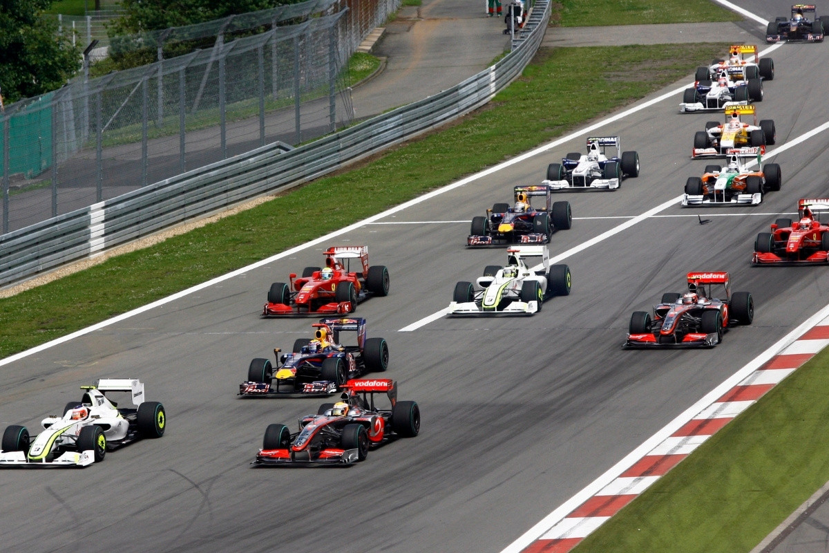 Prvi čovjek Formule 1 otkrio da li će se na kalendar vratiti trka u Njemačkoj Prvi čovjek Formule 1 otkrio da li će se na kalendar vratiti trka u Njemačkoj