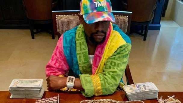 Ponovo se priča da je Floyd Mayweather izgubio sve: Taj glupan je švorc...