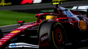 Hamilton se tek privikava na Ferrari: Zaostatak za Leclercom sve govori