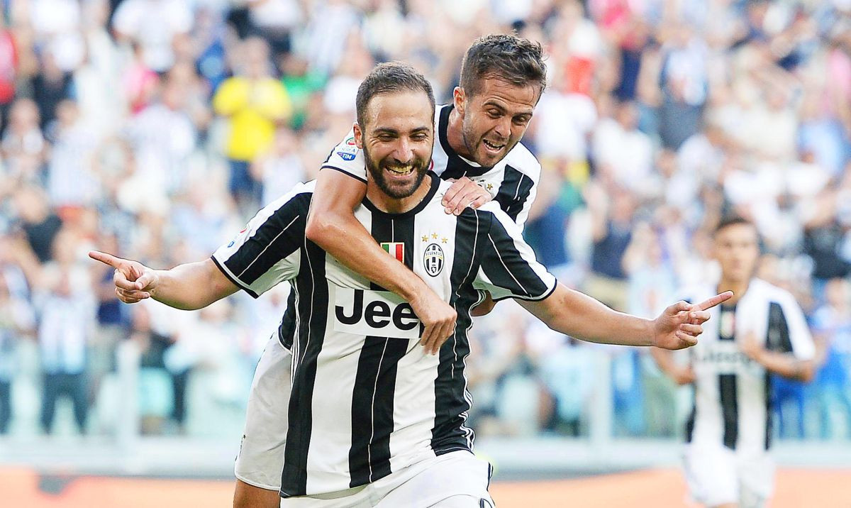 Pjanić i Higuain na ljeto napuštaju Juventus i karijeru nastavljaju u istom klubu?