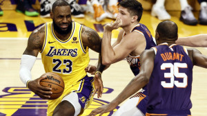 Lakersima derbi protiv Sunsa, ni sjajni Durant nije pomogao Nurkićevoj novoj ekipi