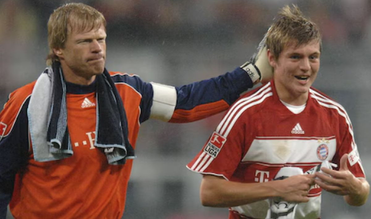 Kroos 'propjevao' i razotkrio legendarnog Kahna: "Izvini Oli, ali to sam morao ispričati" Kroos 'propjevao' i razotkrio legendarnog Kahna: "Izvini Oli, ali to sam morao ispričati"