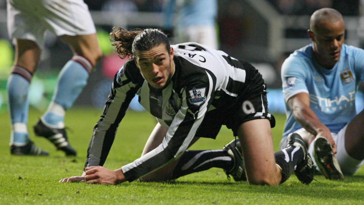 Andy Carroll nakon više od osam i po godina od prve minute predvodi napad Svraka