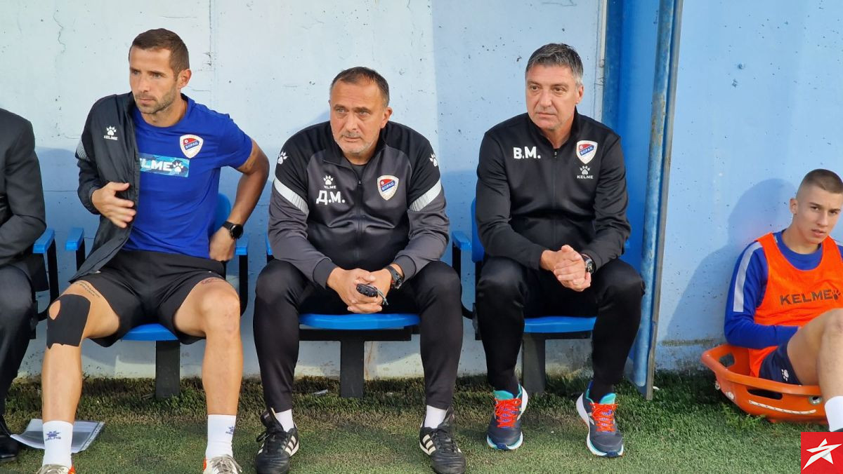 Marinović spremno stao pred kamere, trener Širokog odmah otišao u svlačionicu