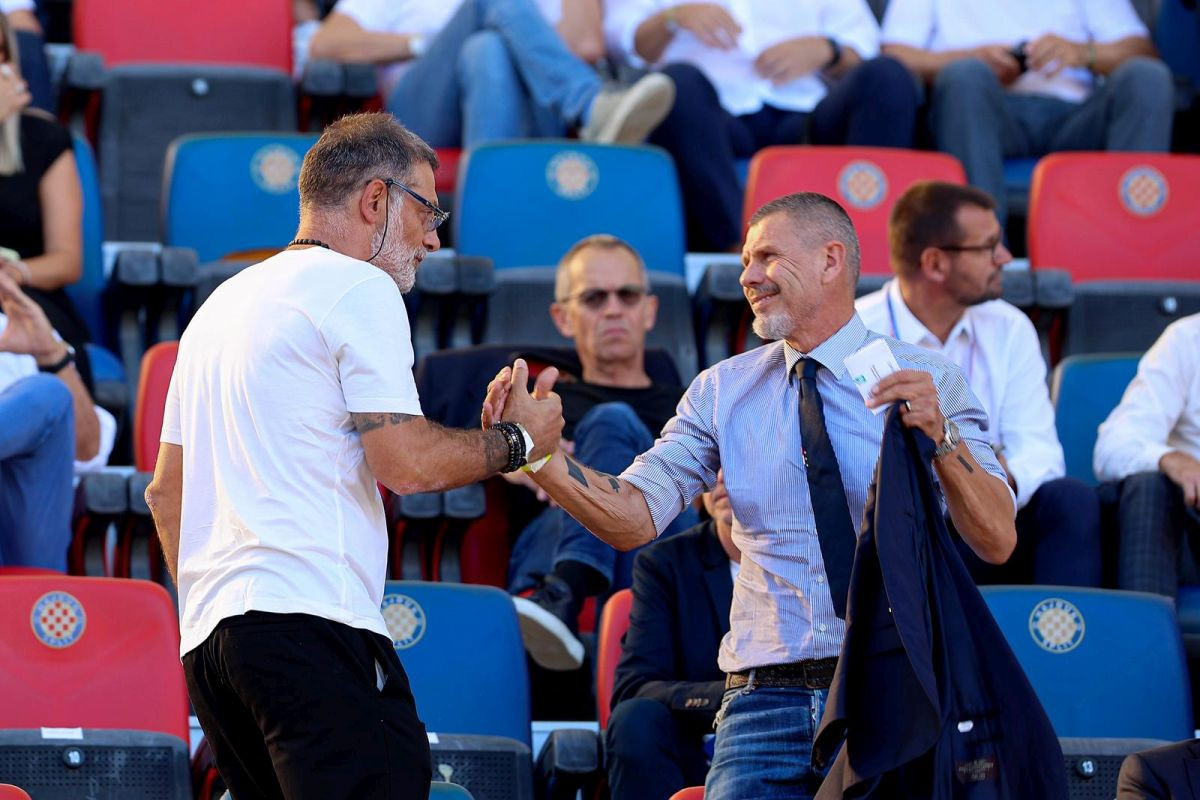 Dinamo jučer slavio na Poljudu, sada saznao da će biti počašćen sa dodatna tri boda bez borbe! Dinamo jučer slavio na Poljudu, sada saznao da će biti počašćen sa dodatna tri boda bez borbe!