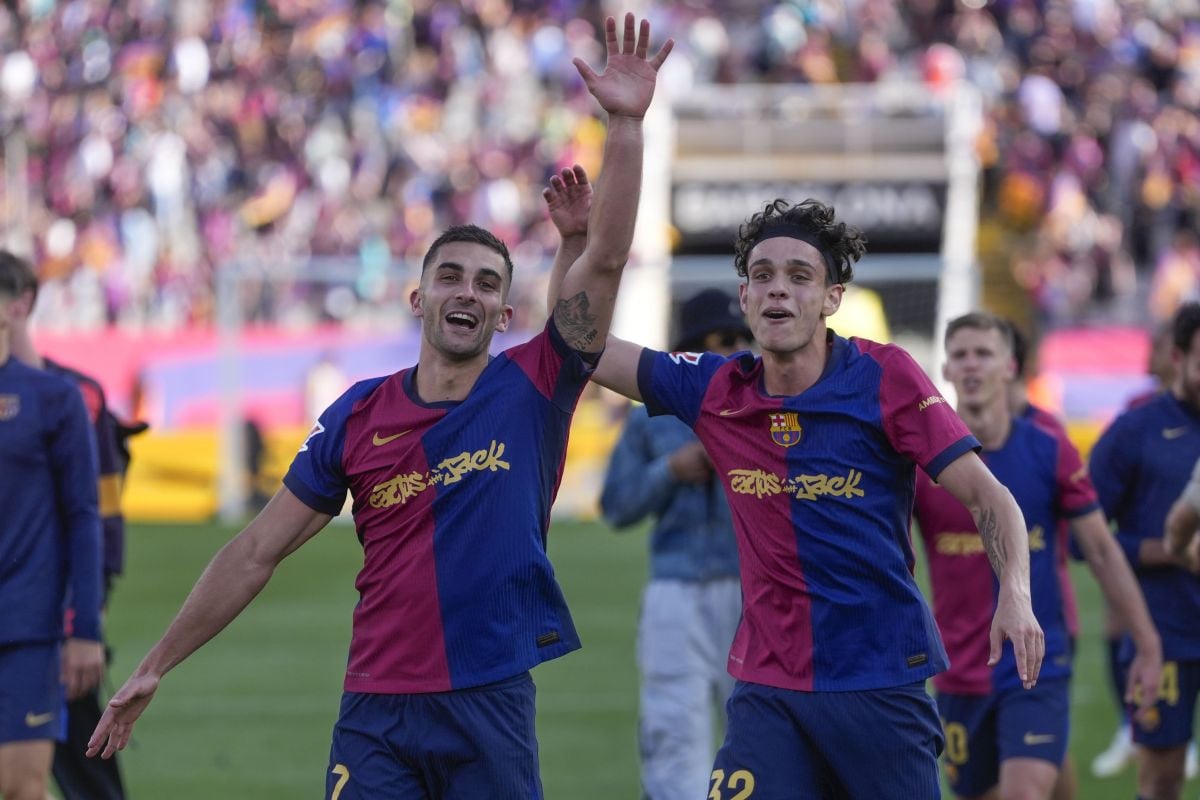 Barcelona ostala bez prvotimca! Jutros se nije pojavio na treningu, danas potpisuje za novi klub Barcelona ostala bez prvotimca! Jutros se nije pojavio na treningu, danas potpisuje za novi klub