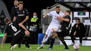 Benzema u centru skandala, a on objavio fotografiju na Twitteru uz riječi: "Alhamdulillah"